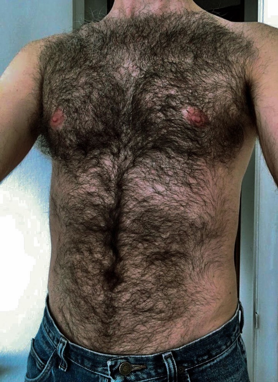 грудь у мужчин на животе фото 1