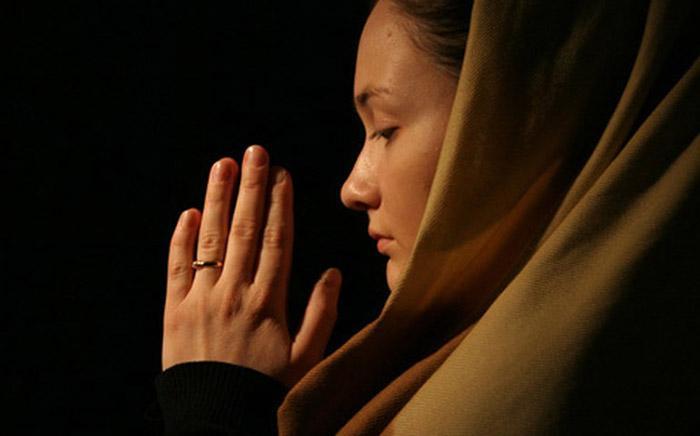Как читать молитву