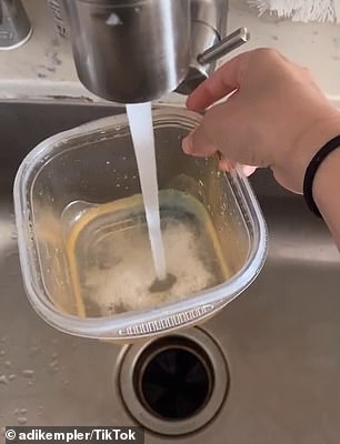 Adi Kempler, from the US, explained all you need to clean your containers is some washing up liquid, a little warm water and some ripped-up paper towel (the trick pictured)